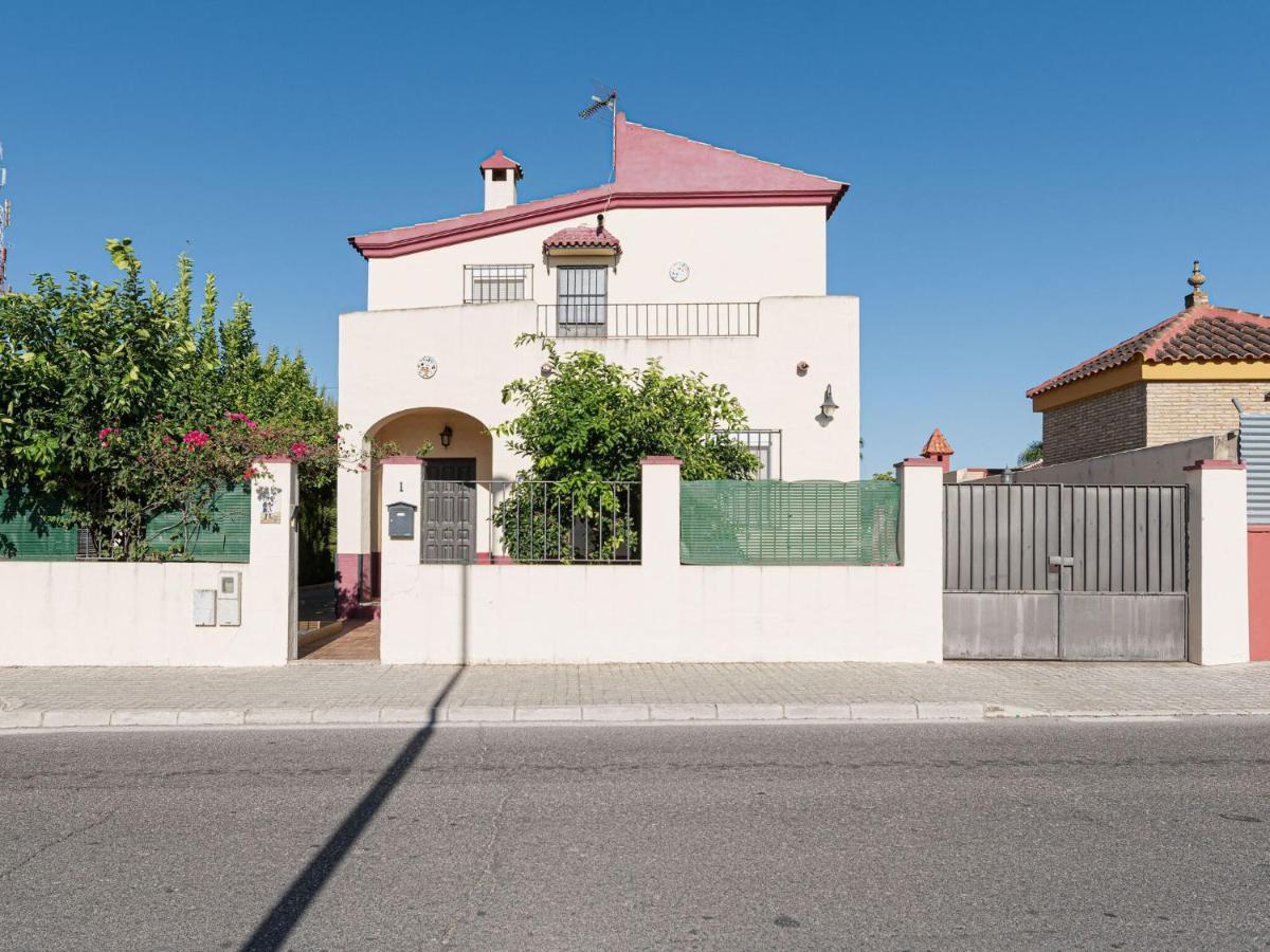 Belvilla By Oyo Casa De Rudi Sevilla Eksteriør bilde